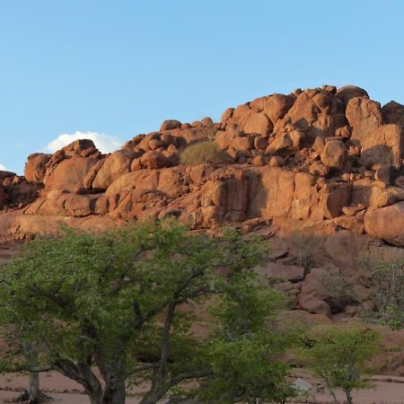 Ozohere Campsite And Himba Village Uis Luaran gambar