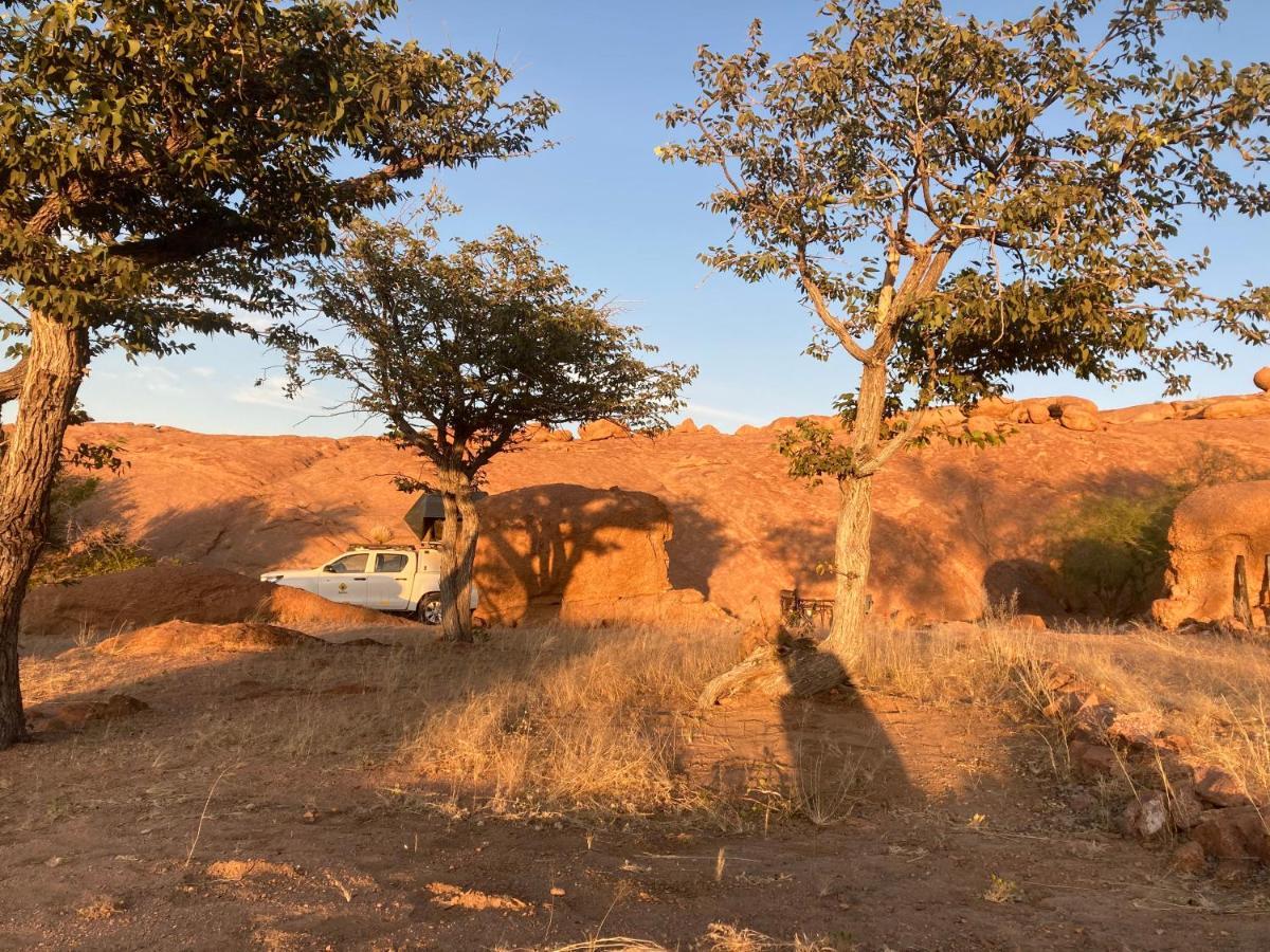 Ozohere Campsite And Himba Village Uis Luaran gambar