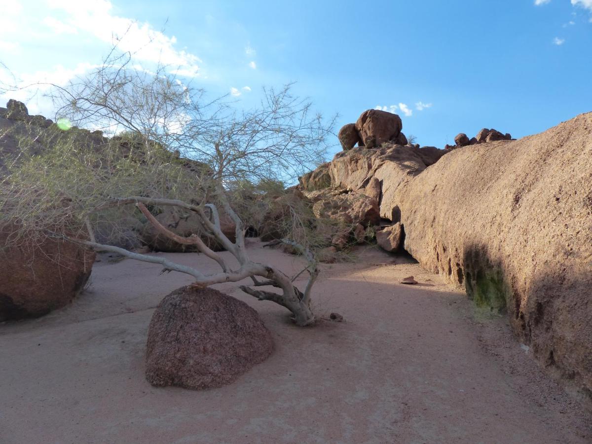 Ozohere Campsite And Himba Village Uis Luaran gambar