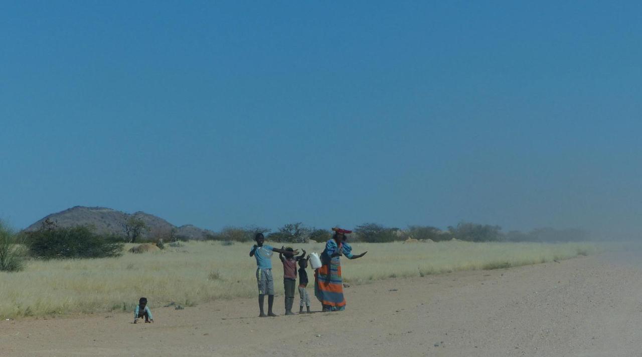 Ozohere Campsite And Himba Village Uis Luaran gambar